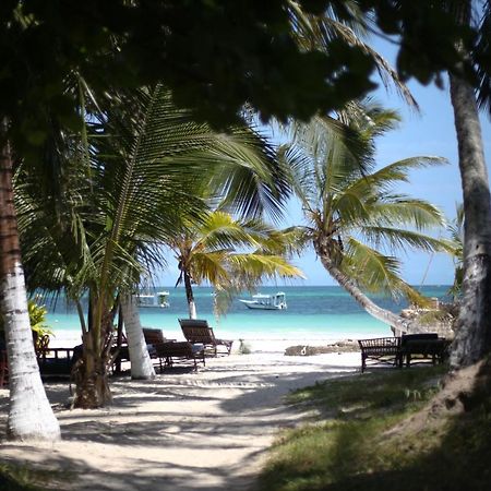 Coconut Village Beach Resort Diani Beach Bagian luar foto
