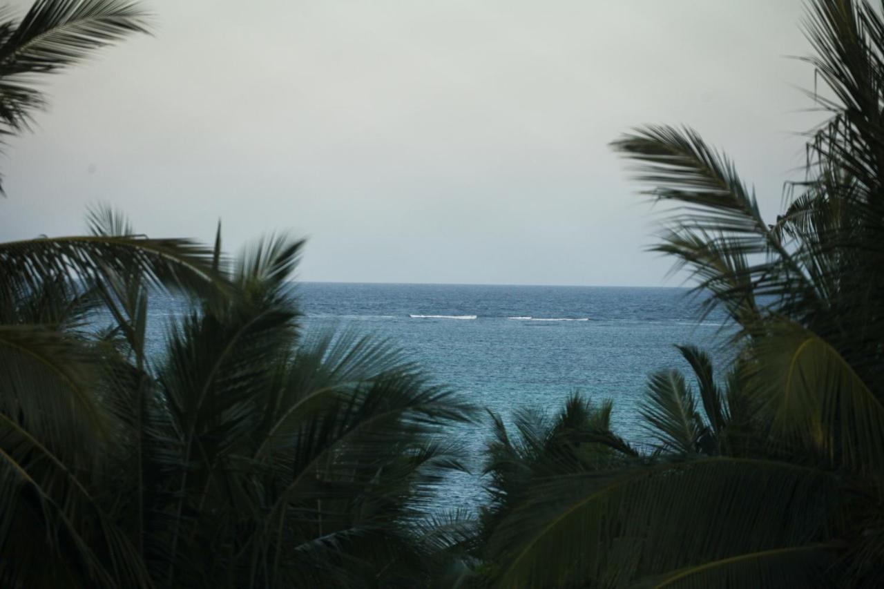 Coconut Village Beach Resort Diani Beach Bagian luar foto