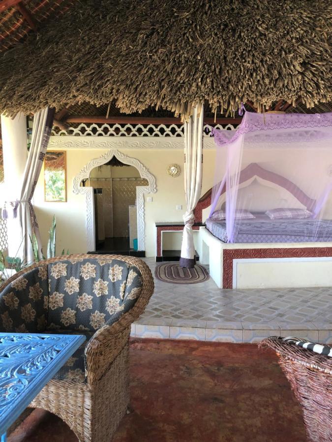 Coconut Village Beach Resort Diani Beach Bagian luar foto